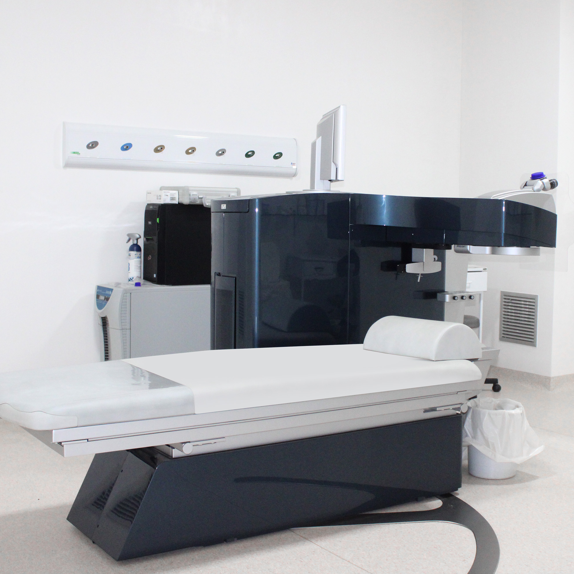 Cirurgia Refrativa de Alta Performance - Excimer Laser EX500 Wavelight (Alcon)